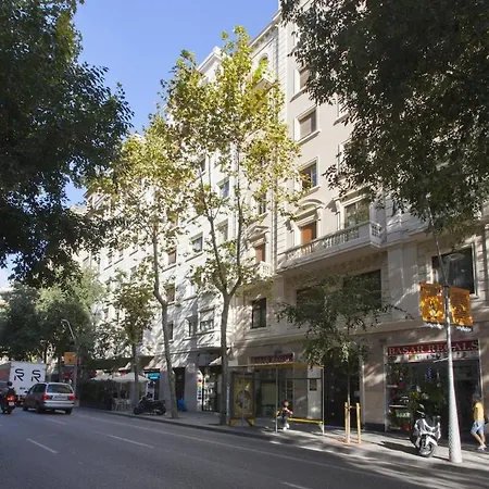 Eixample Apartment *